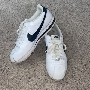 Men’s Nike Casual Tennis Shoes